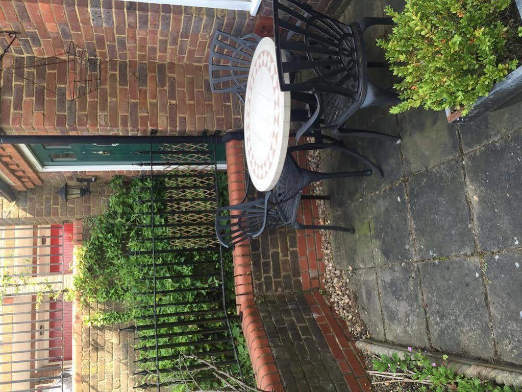 White Hart Hotel St Albans Exterior photo
